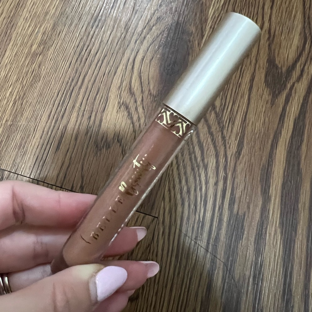 Belle Beauty Brown Nude Lipstick